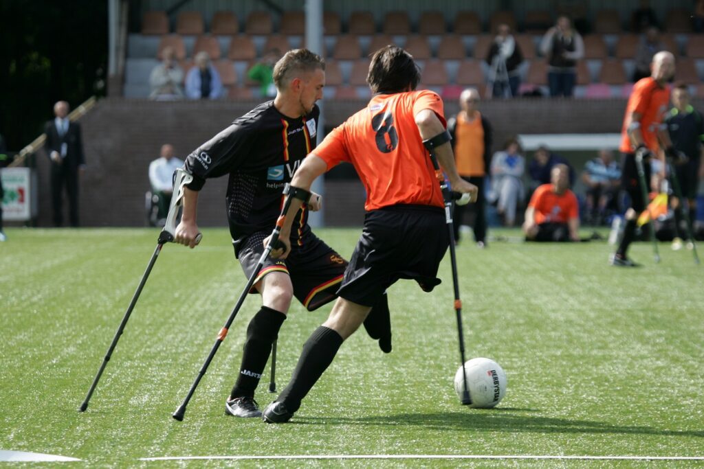 Inclusão de Pessoas com Deficiência no Futebol, Incluindo Jogadores com Deficiência Física e Intelectual